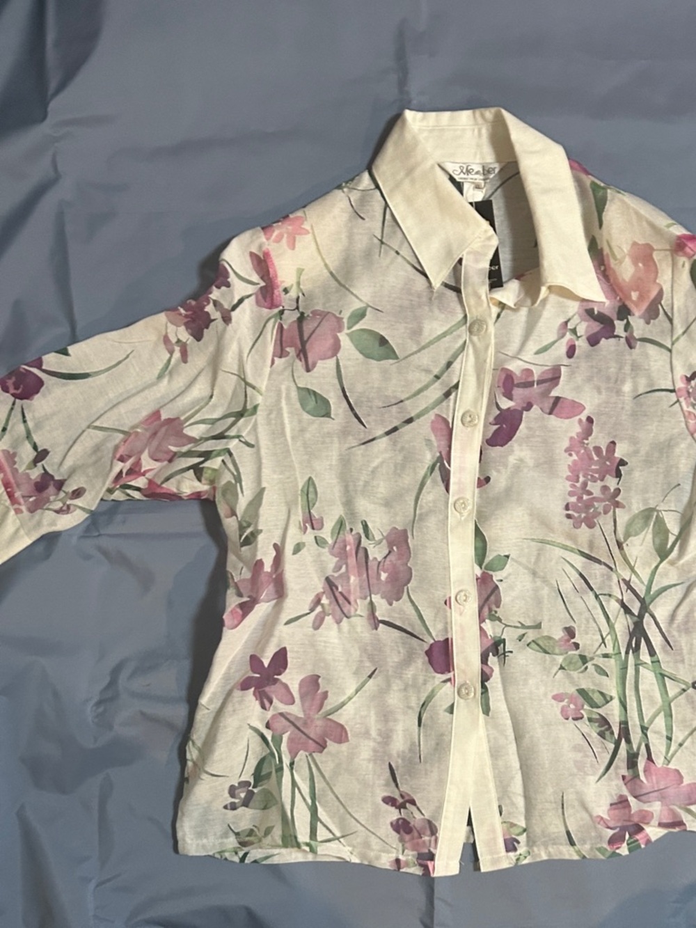Floral Button-Up Shirt in Cream and Pink